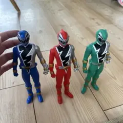スーパー戦隊フィギュア 3体セットのサムネイル