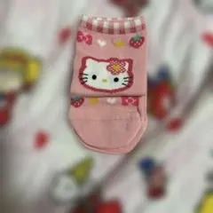 ハローキティ ピンク靴下 2-4歳向け