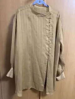 2/8まで限定出品　LOWRYS FARM ボタン付きストライプ柄ベージュシャツ