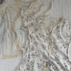 プーさんのイラスト付き前開き肌着　2枚セット