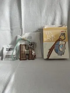 POPMART LABUBU イニシャルチャーム H