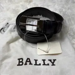 新品未使用　BALLY 本革　リバーシブル　レザーベルト　シルバー金具　刻印のサムネイル
