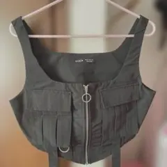 shein 黒ベスト新品未使用のサムネイル