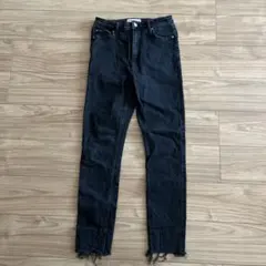 ZARA ブラック スキニーデニム 切りっぱなし　黒　ストレート　ハイウエスト