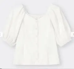 GU オフショルダーにもできるブラウス