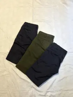 ユニクロUNIQLO チノパン 3本セット ネイビー　カーキのサムネイル