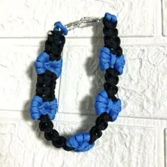 パラコード☆リボン編みハンドストラップ、キーホルダー【ブルー×ブラック】
