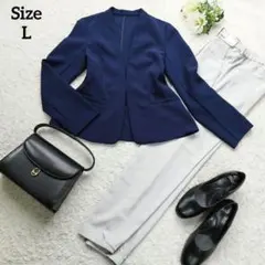 ネイビー　ノーカラージャケット　ライトグレー　ドレープジョガーパンツ　スーツ