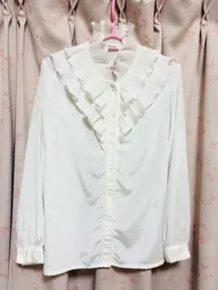 昭和レトロ　フリルブラウス　フリルシャツ　ブラウス　シャツ　婦人服