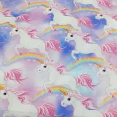 ユニコーン　ゆめかわ　レインボー　長め