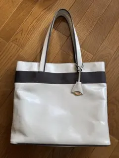 アニアリ　本革トートバッグ