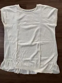 earth music＆ecology アイボリー フリル付き 半袖トップス