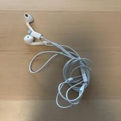 iPhone Lightning接続 有線イヤホン ホワイト　イヤフォン