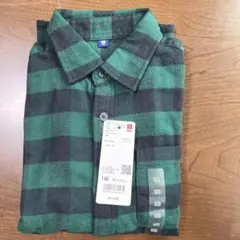 ユニクロ　男児長袖シャツ 140