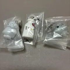 スモア ハローキティ　ばいきんくん　ホワイトめじるしアクセサリー3点