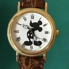 ミッキーマウス 　レディース　時計 ゴールド