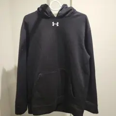Under Armour 黒 パーカー