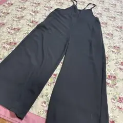 濃グレー　キャミソール サロペット ワイドパンツのサムネイル