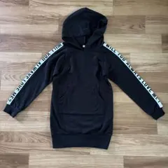 キッズ パーカー ブラック 130 ロゴライン