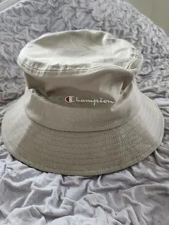 Champion ベージュ バケットハット チャンピオン