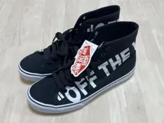 【訳有新品】VANS OFF THE WALL ハイカットスニーカー ブラックのサムネイル