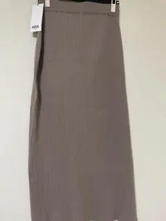 (新品)AZUL ベージュ タイトスカート Mサイズ
