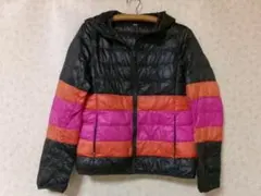 90195 ユニクロ　ダウンジャケット　黒ｘオレンジｘピンク　M