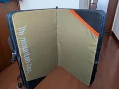 Item thumbnail for item d5bdbd90-f9a8-41eb-8c20-e42f5564e1a0