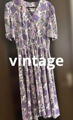 最終値下げ　[vintage] 花柄　昭和レトロ　ロングワンピースのサムネイル