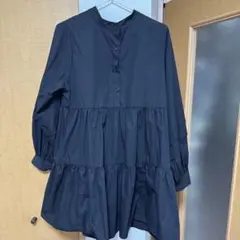 ブラック ティアード長袖シャツ Mサイズ