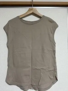 フレンチスリーブ カットソーのサムネイル