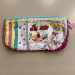 コヤンイサムチョン　フラットポーチ　20㎝ファスナー ルミちゃん コヤンイサムチョン ルミちゃん20cmファスナーフラットポーチいちご柄