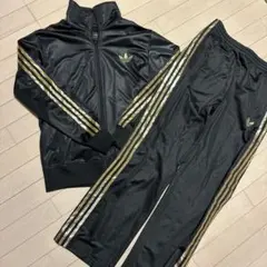 adidas ジャージ上下セット ブラック ゴールド