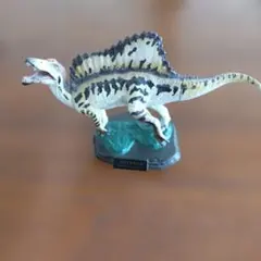 スピノサウルス フィギュア ガチャガチャ
