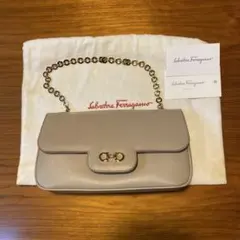 Salvatore Ferragamo チェーンショルダーバッグのサムネイル