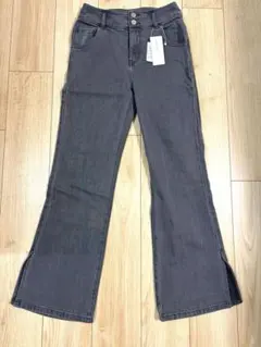 Item thumbnail for item 0d2264b4-a16d-4a5a-8e12-f9d1c87cf640