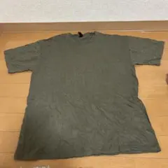 カーキ Tシャツ