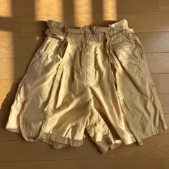 UNIQLO マスタードイエロー ショートパンツ