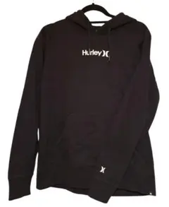 袖と裾のロゴがポイント❣️ Hurley 定番 ブラック フード付きパーカー