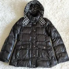 バーバリーブルーレーベル　ダウンジャケットM　　　ホースロゴ　ブラック