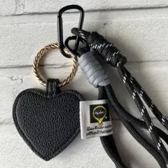 じゃらじゃらキーホルダー ハットクリップ 黒 パラコード キーリング Y2K