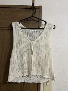 ニットベスト