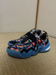 adidas Trae Young 2.0 バスケットボールシューズのサムネイル