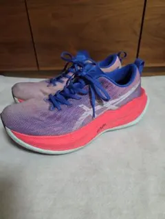 アシックス スーパーブラスト 27