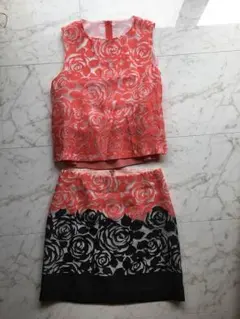 【ADORE】上,下セット.未使用(値下げしました)のサムネイル