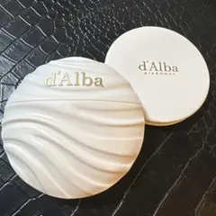 人気　d'Alba ダルバ　ナリシングハンドクリーム　鏡付き　ホワイト