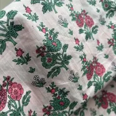 Bフライデーセール　インド綿　ブロックプリント 花柄綿生地（赤と緑）NEW