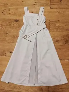 未使用に近い美品Мサイズ Naheer （ナヒール）ライトグレー ワンピース