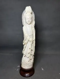 BK577　九谷焼　名工　菊仙 銘　白磁　聖観音菩薩立像　置物　床飾　高さ78㎝ BK577 九谷焼 名工 菊仙 銘 白磁 聖観音菩薩立像 置物 床飾 高さ78
