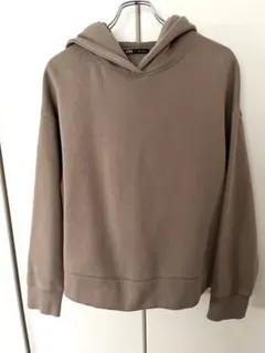 ZARA フード付きトレーナーL ベージュ　短め　長袖　春　無印　ゆったりのサムネイル